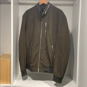 Lightweight bomber jacket